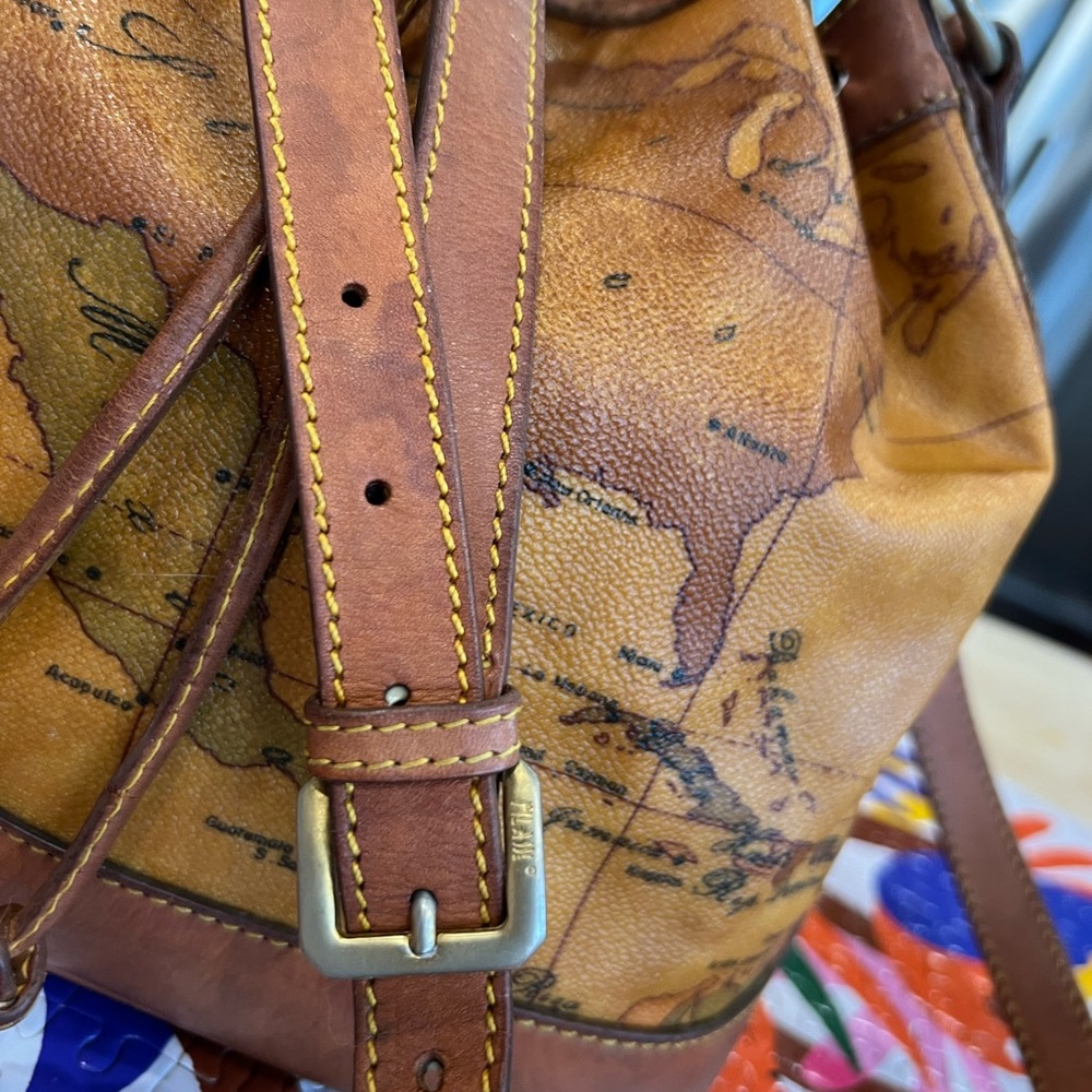 Alviero Martini UNITED STATES Bucket Bag - Picture 2 of 14